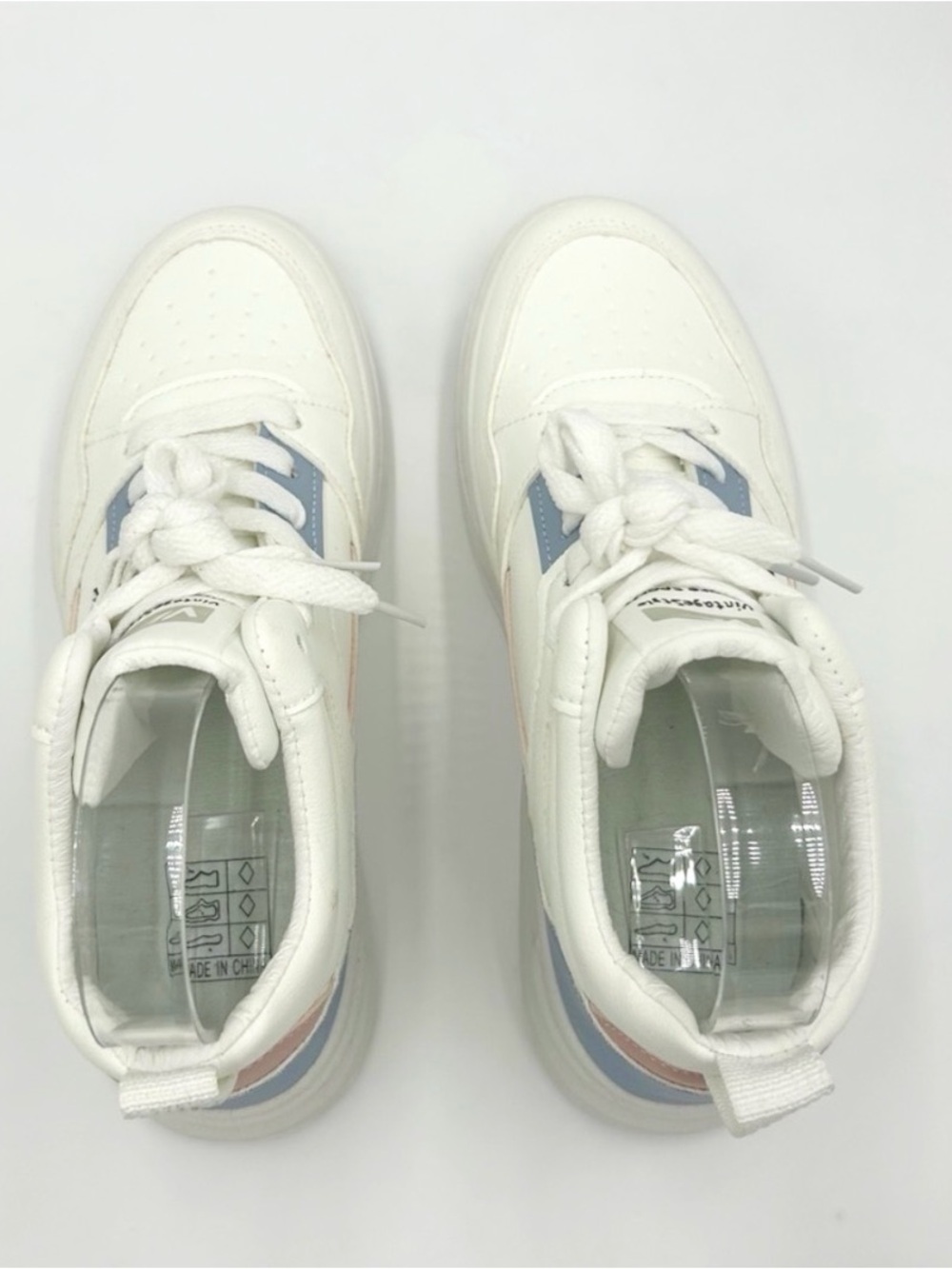 NEW | Women's Color Block Sneakers - Picture 5 of 10